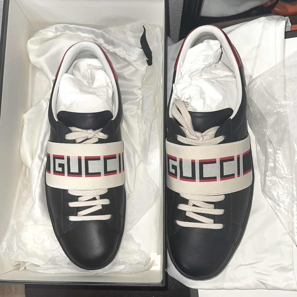Guccis ace strap